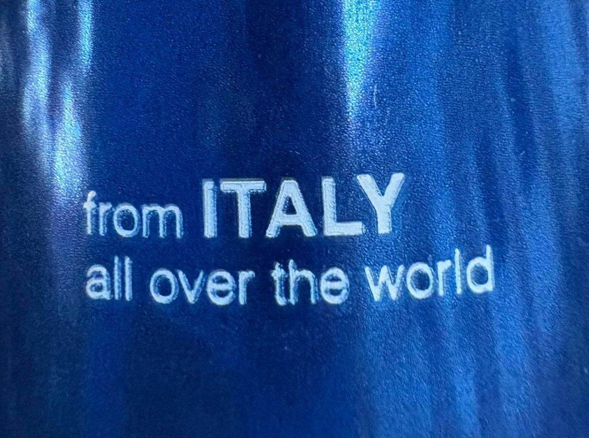 Dettaglio della lattina fi.GÀ con la scritta from Italy all over the world